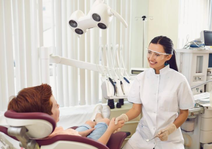 Convênios Odontológicos: Como Equilibrar Atendimento Particular e Plano para Lucrar Mais